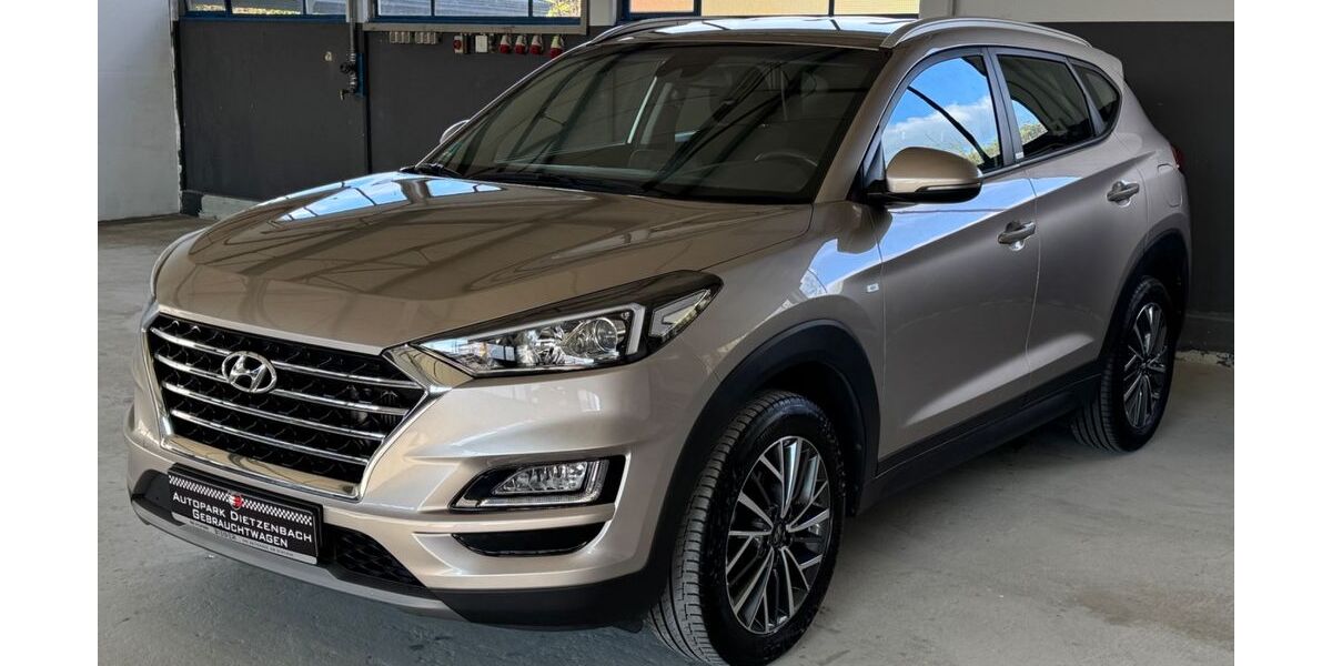 Hyundai TUCSON 79.000 km 17.900 &euro; Dietzenbach 63128