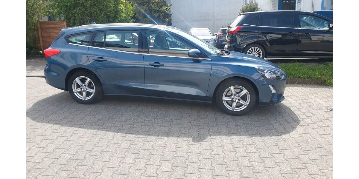 Ford Focus 80.498 km 13.150 &euro; Kronberg 61476