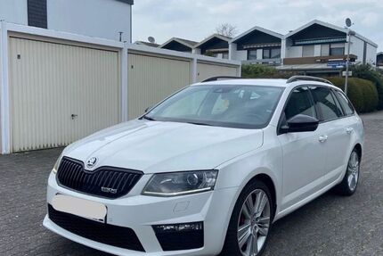 Skoda Octavia 193.000 km 11.000 &euro; Rüsselshein 65428