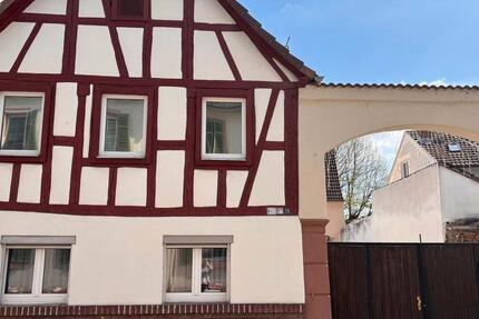 Haus Flörsheim am Main - 6 Zimmer, 146 m&sup2;, 399.000&euro; | Angebot:26635195