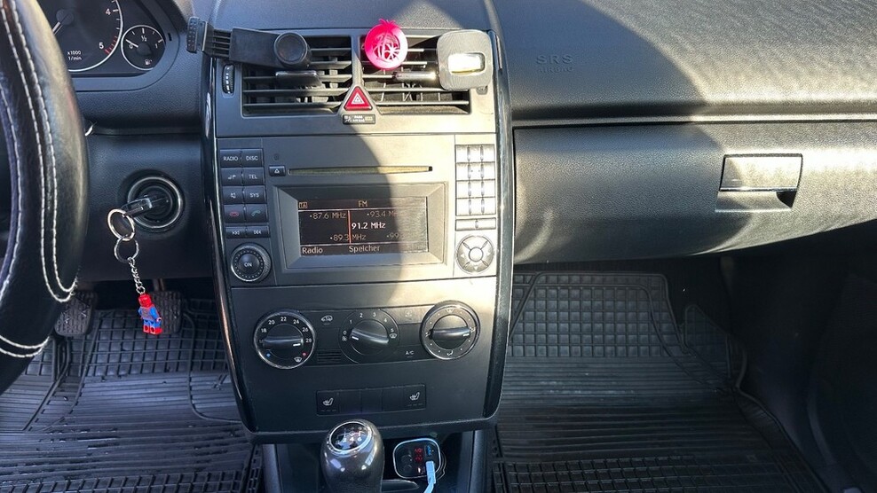 Mercedes-Benz A 180 197.262 km 2.700 € Dietzenbach 63128