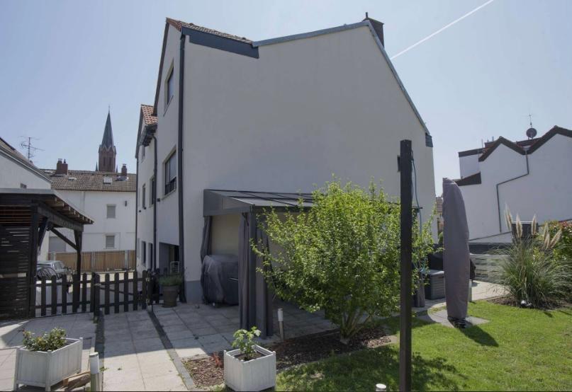 Maisonette-Wohnung mit Garten, 2 Stellplätzen + PROVISIONSFREI 5 zimmer