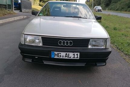 Audi 100