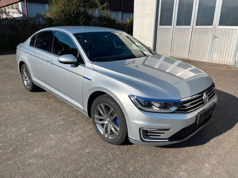 VW Passat 84.000 km 17.580 € Offenbach am Main 63073