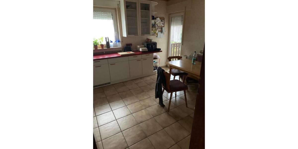 4 Zimmer Wohnung in Roßdorf 4 zimmer