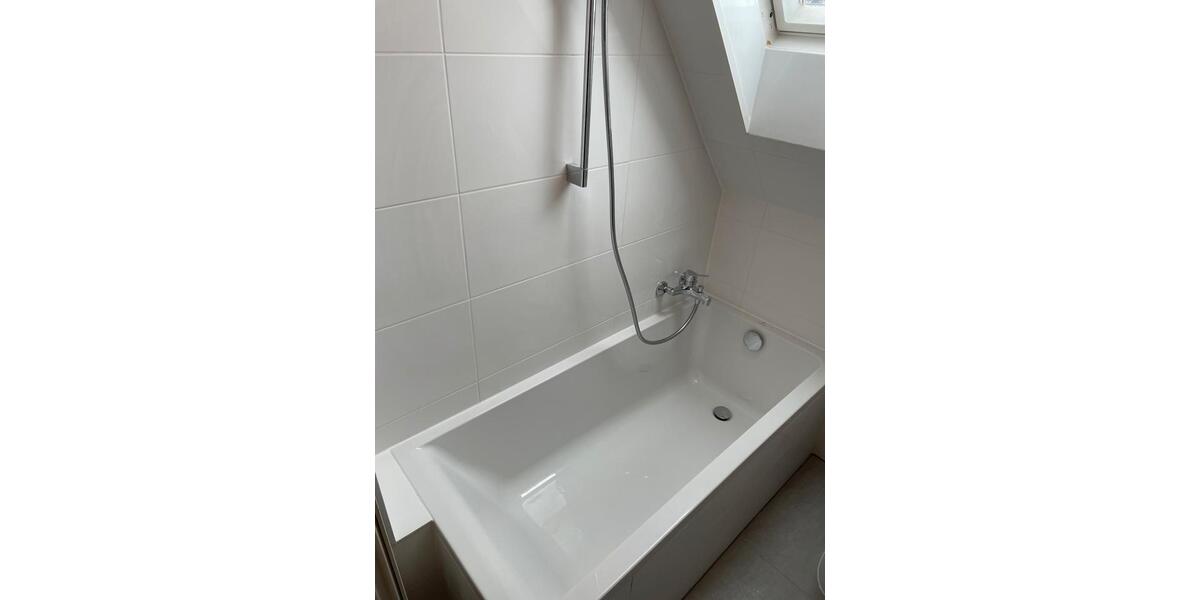 4 ZKB DW ab sofort in HU-Großauheim zu vermieten! 4 zimmer