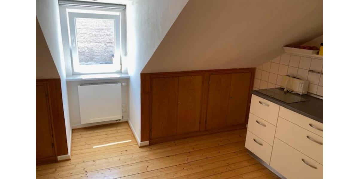 WG-Zimmer in einer 3 Zimmer Wohnung zu vermieten Zimmer 1+3 2 zimmer