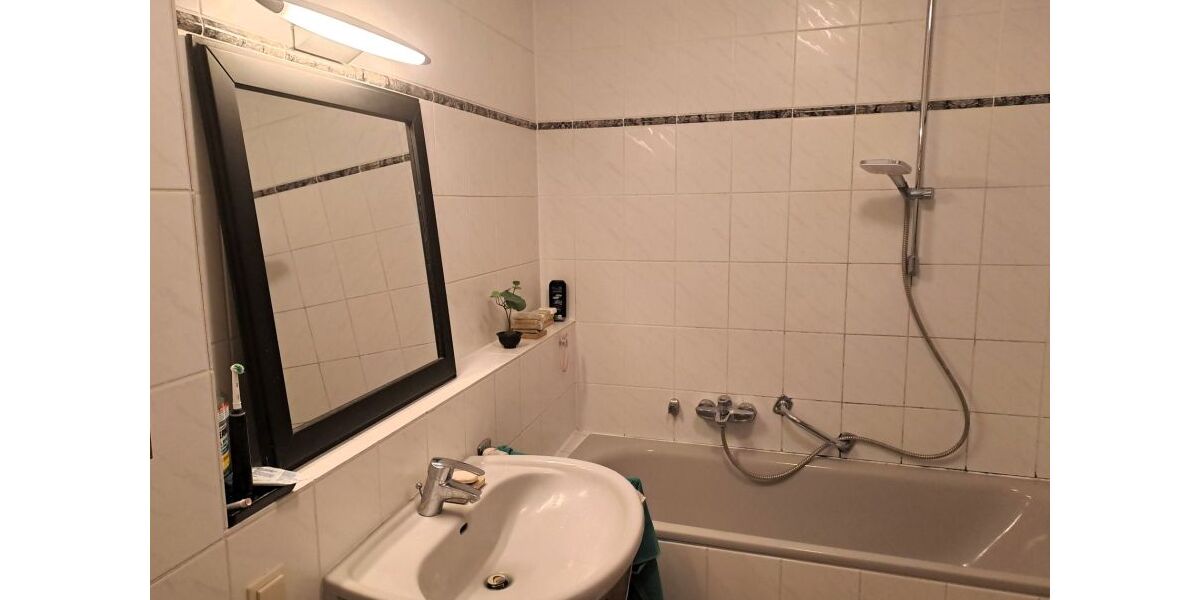 Provisionsfrei* Gepflegte 2-Zi ETW in Hanau beim Schloss Philippsruhe mit Loggia und Carport 2 zimmer