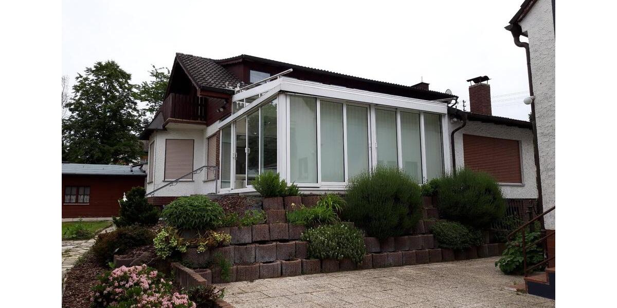 Einfamilienhaus Altenstadt - 9 Zimmer, 280 m&sup2;, 2.200&euro; | Angebot:25760695