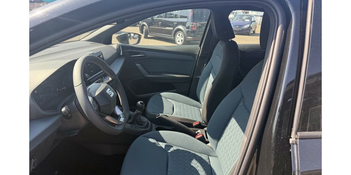 Seat Ibiza 1.0 TSI 70 kW Style/17Zoll/Winterp 1.109 km 18.599 &euro; Frankfurt 60386