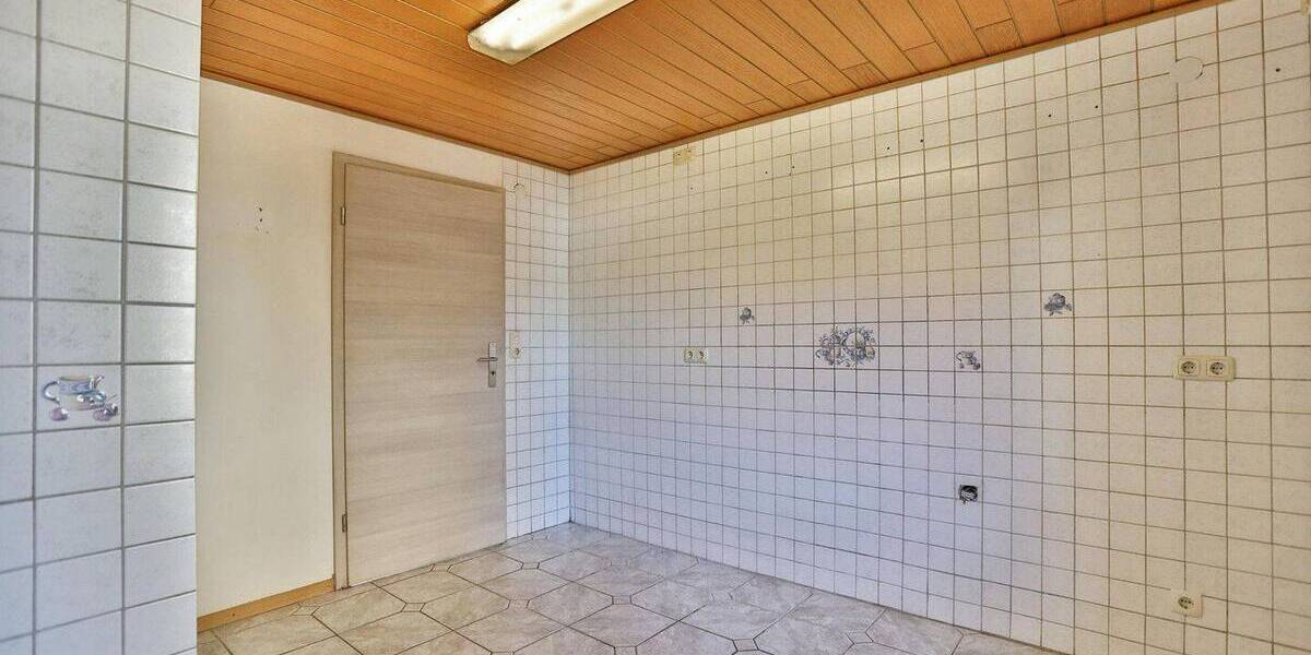 Einfamilienhaus Freigericht Somborn - 8 Zimmer, 130 m&sup2;, 379.000&euro; | Angebot:26857704