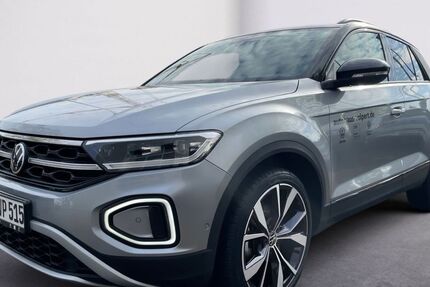 VW T-Roc 9.999 km 41.900 € Bad Soden 65812
