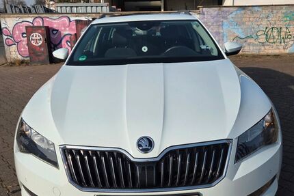 Skoda Superb 203.000 km 13.800 &euro; Bad Homburg 61352