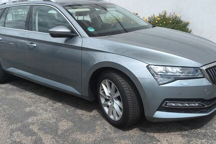 Skoda Superb 103.000 km 15.900 &euro; Rüsselsheim 65428