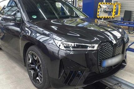 BMW iX 29.889 km 44.685 &euro; Eschborn 65760