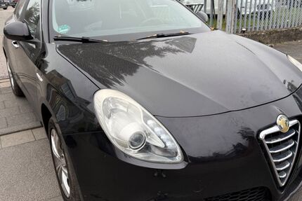 Alfa Romeo Giulietta 164.000 km 4.000 &euro; Dietzenbach 63128