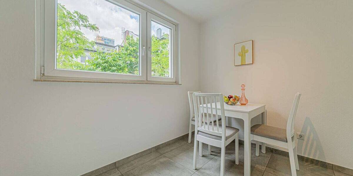 Etagenwohnung Frankfurt am Main Westend-Süd - 3 Zimmer, 92 m&sup2;, 3.850&euro; | Angebot:26289453