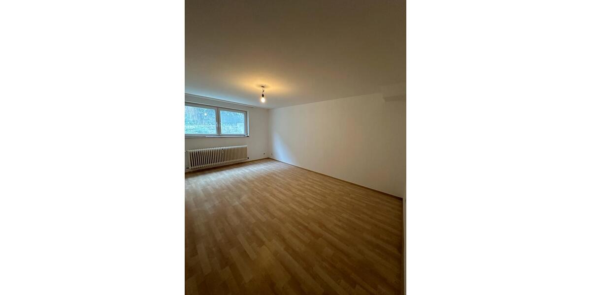 2 Zimmer Wohnung Souterrain zu vermieten 2 zimmer