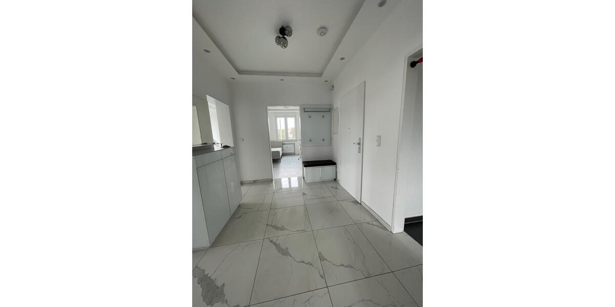 Dachgeschoßwohnung Schöneck - 3 Zimmer, 84 m&sup2;, 289.000&euro; | Angebot:26794270