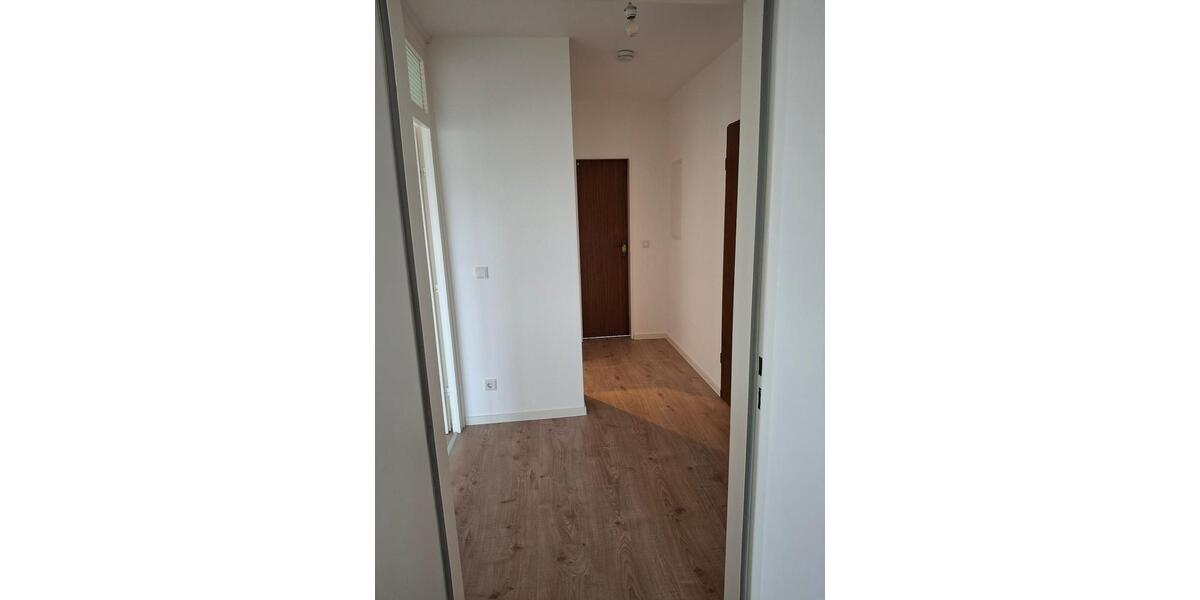 Etagenwohnung Steinbach (Taunus) - 3.5 Zimmer, 85 m&sup2;, 1.200&euro; | Angebot:26241351