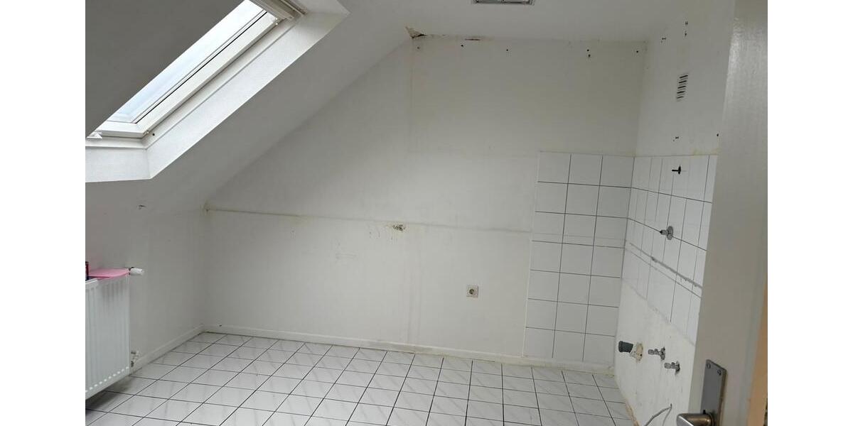 2 Zimmer-Dachgeschosswohnung in Frankfurt Fechenheim 2 zimmer