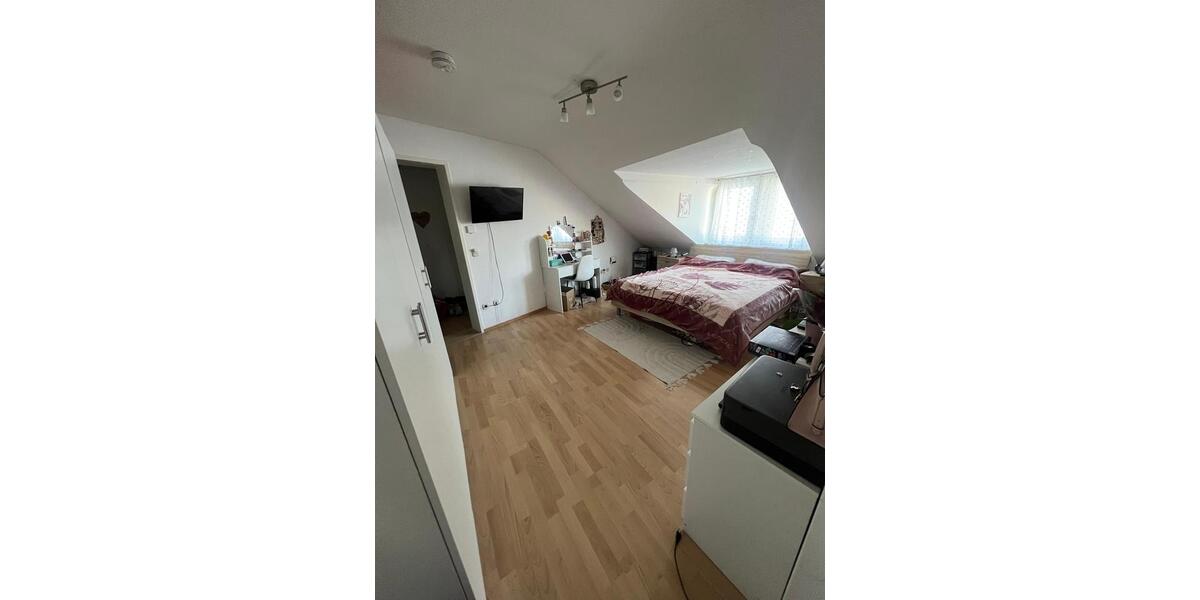 Dachgeschoßwohnung Darmstadt Bessungen - 2 Zimmer, 49 m&sup2;, 600&euro; | Angebot:26222876