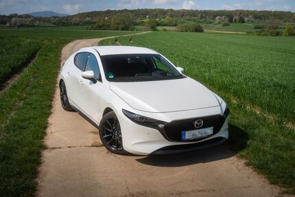 Mazda 3 60.000 km 21.150 &euro; Bad Homburg 61352