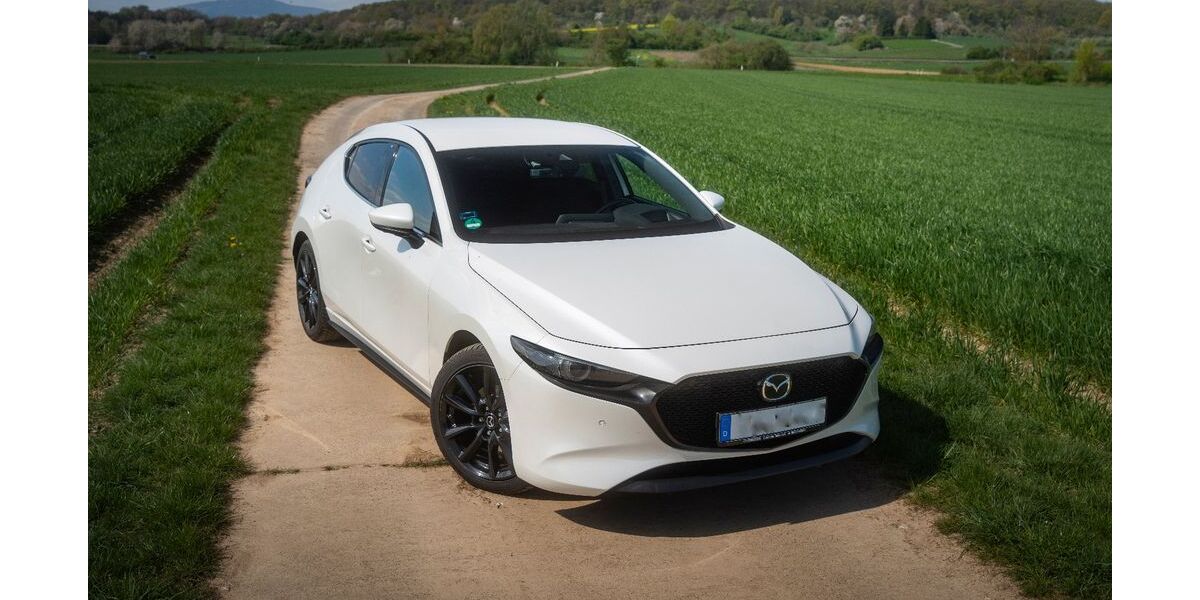 Mazda 3 60.000 km 21.150 &euro; Bad Homburg 61352