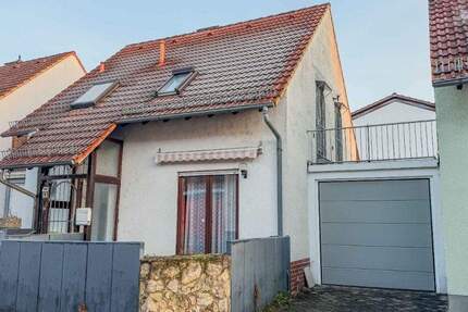 Einfamilienhaus mit Garage, kleiner Garten, Balkon 4 zimmer