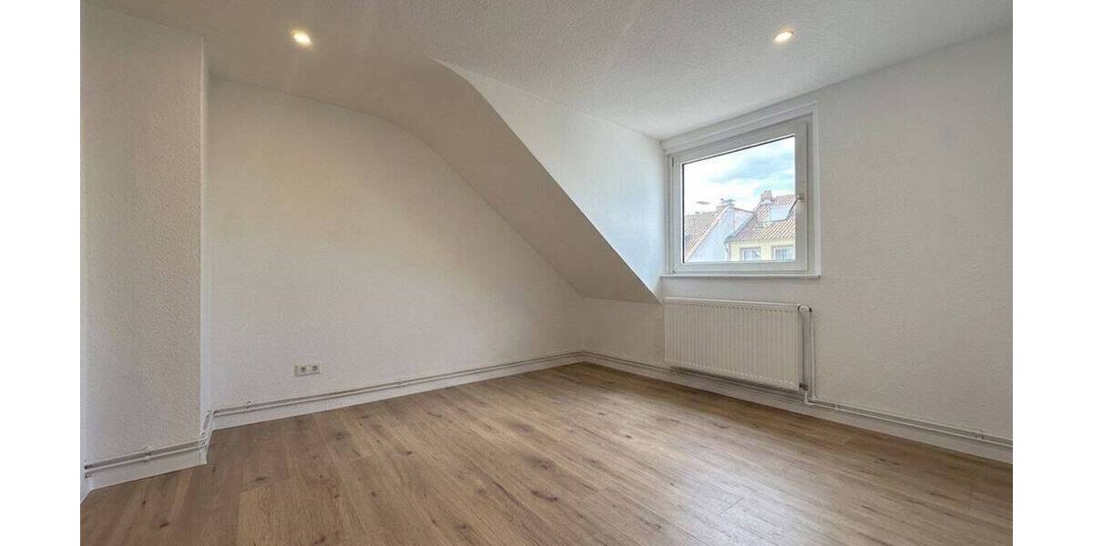 Etagenwohnung Offenbach am Main Hafen - 4 Zimmer, 87 m&sup2;, 1.250&euro; | Angebot:26862659