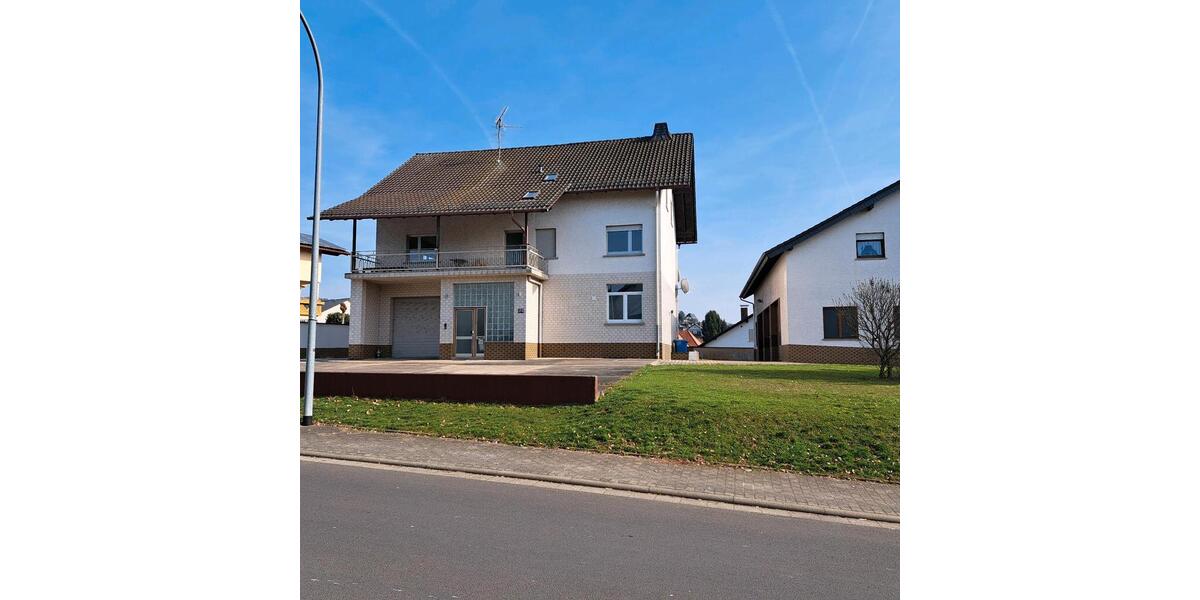 Etagenwohnung Gründau - 4 Zimmer, 118 m&sup2;, 1.150&euro; | Angebot:26014104