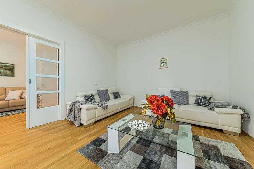 Wohnung zum Mieten in Frankfurt 2.990 € 123 m²