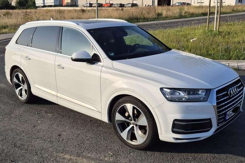 Q7