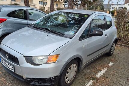 Mitsubishi Colt 94.000 km 2.500 &euro; Flörsheim 65439