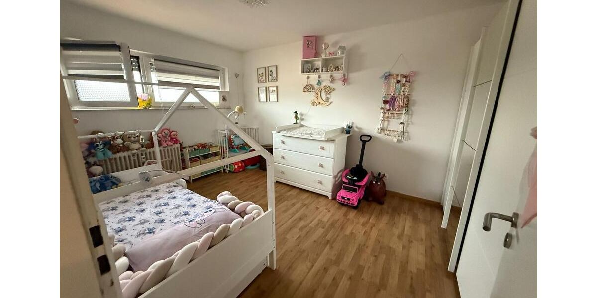 Helle 3-Zimmer Wohnung mit Balkon in Großwelzheim 3 zimmer