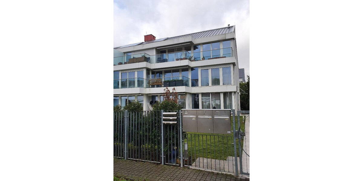 Etagenwohnung Frankfurt am Main Hausen - 4 Zimmer, 126 m&sup2;, 2.500&euro; | Angebot:26128326