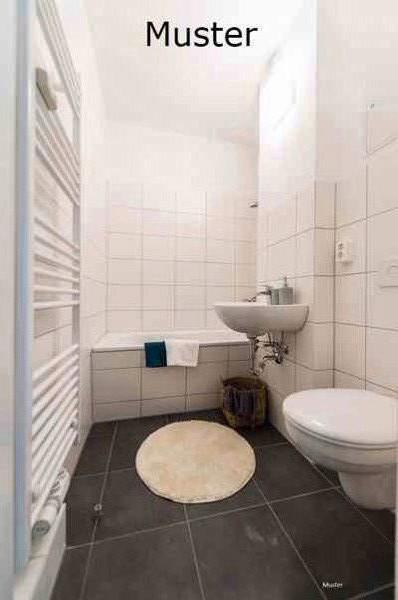 Hoch hinaus mit viel Platzspaß: ideale 2-Zi.-Wohnung mit Ausblick zimmer