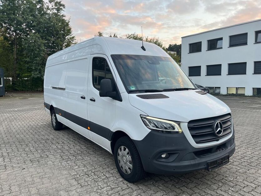 Mercedes-Benz Sprinter 27.000 km 49.900 € Königstein 61462
