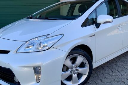 Toyota Prius 50.000 km 15.990 € Wehrheim 61273