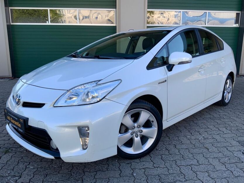 Toyota Prius 50.000 km 15.990 € Wehrheim 61273