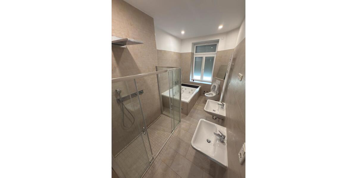 Erdgeschoßwohnung Frankfurt am Main Innenstadt 2 - 4 Zimmer, 120 m&sup2;, 3.300&euro; | Angebot:25853883