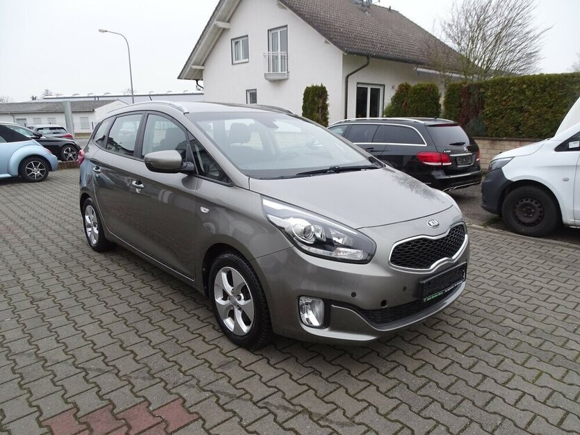 Carens 1,6l Edition 7 Klima, Sitzheizung, AHK, PDC