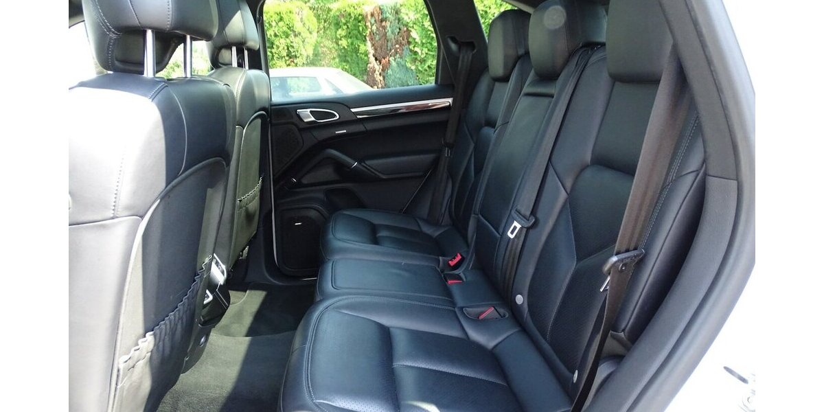 Porsche Cayenne S 4,2l Diesel Pano, Navi, 21 Zoll, Standhe 225.443 km 26.990 &euro; Rodgau 63110