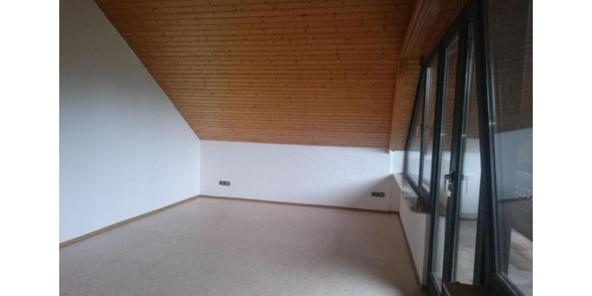 Schöne DG-Wohnung in Hattersheim-Okriftel 2 zimmer