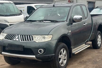 Mitsubishi L200 272.000 km 9.490 &euro; Darmstadt 64293