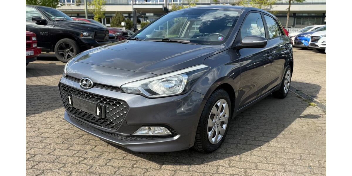 Hyundai i20 222.156 km 4.799 &euro; Hanau 63452