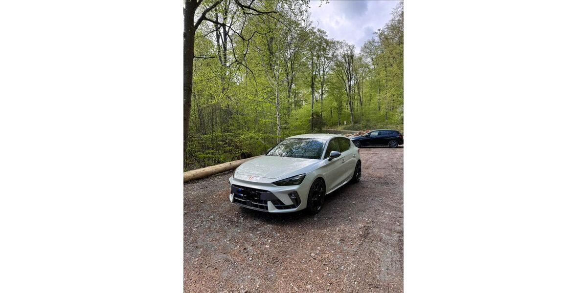 Cupra Leon 15.500 km 37.500 &euro; Obertshausen 63179