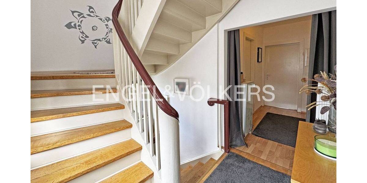 Einfamilienhaus Bad Nauheim - 7 Zimmer, 157 m&sup2;, 850.000&euro; | Angebot:26472969
