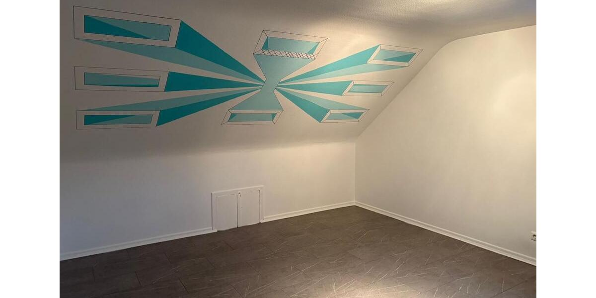 2 Zimmer-Dachgeschosswohnung in Frankfurt Fechenheim 2 zimmer