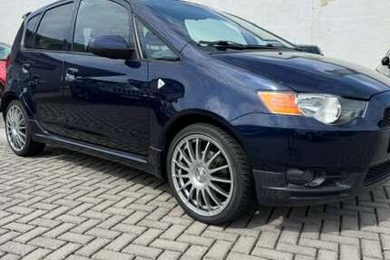 Mitsubishi Colt 107.500 km 4.900 &euro; Limeshain 63694